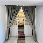 Eleni's * كارباثوس