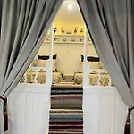 Eleni's * كارباثوس