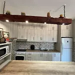 Eleni's * كارباثوس